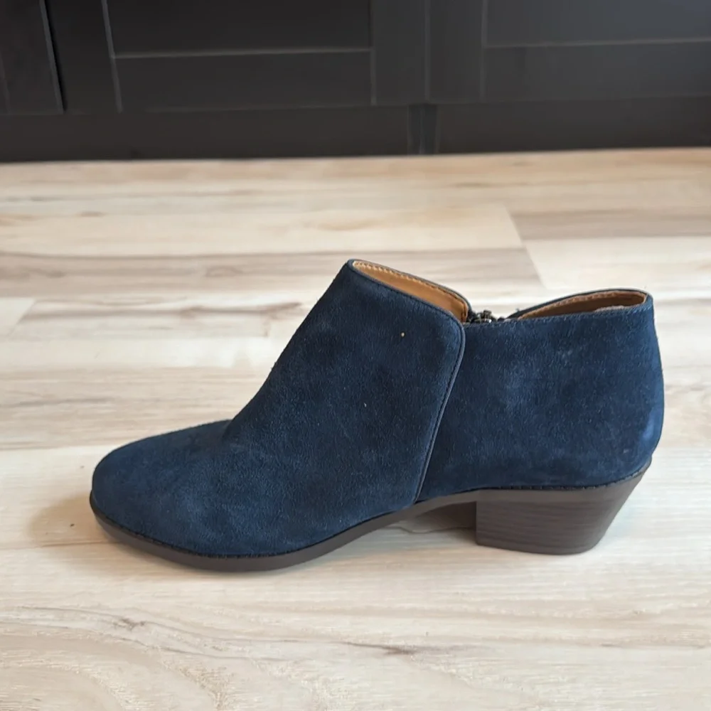 VIONIC Shyanne Boot in Blue Suede - Picture 4 of 8